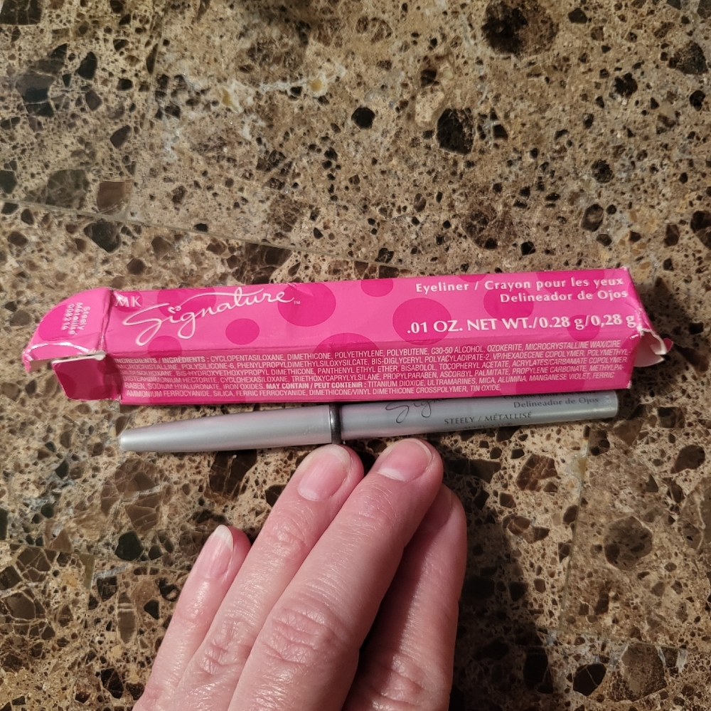 Steely: Eyeliner
